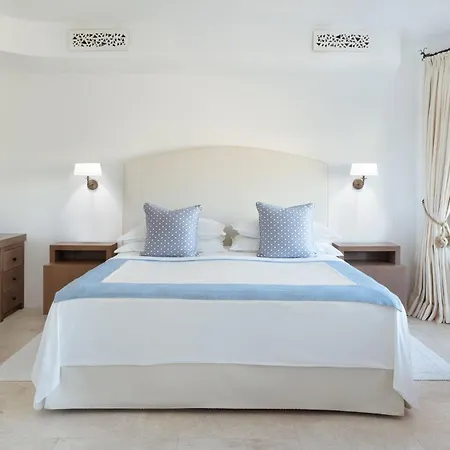 Otel Cervo Hotel,costa Smeralda 5*